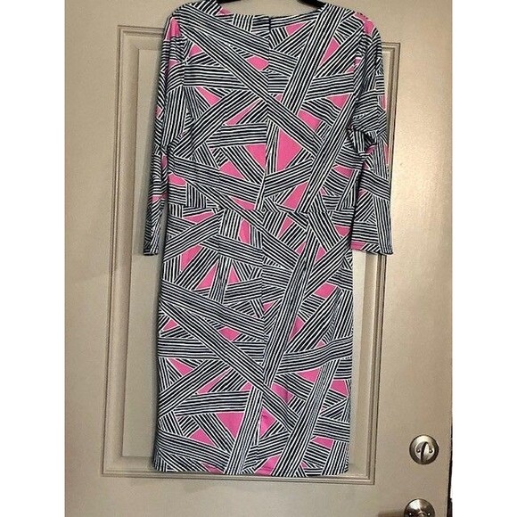 La Mer Luxe 3/4 Sleeve Aubrey Dress in Windsor Blush Navy and Pink Sz M NWT *** - Picture 4 of 7